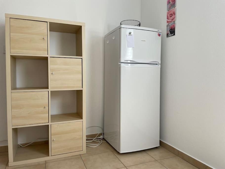 Appartement Tout Confort 2-4 Pers 500 M De La Plage Avec Piscine Et Wifi Санта-Мария-Погжио Экстерьер фото