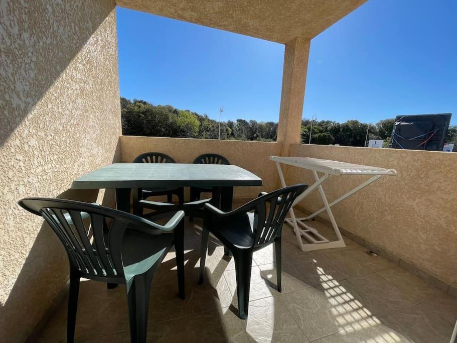 Appartement Tout Confort 2-4 Pers 500 M De La Plage Avec Piscine Et Wifi Санта-Мария-Погжио Экстерьер фото